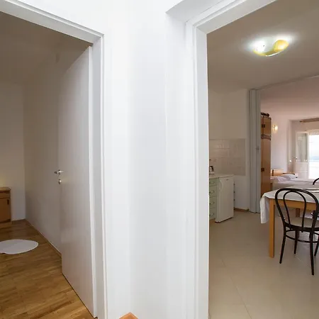 In 16871 Apartament